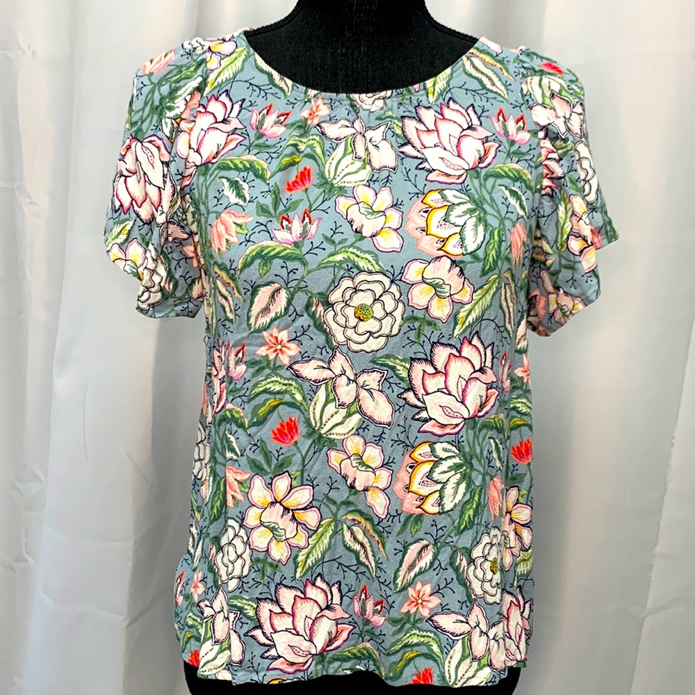 Loft floral dressy top